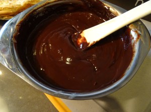 cake-de-crepes-ganache-chocolat-eclats-de-noisettes-4