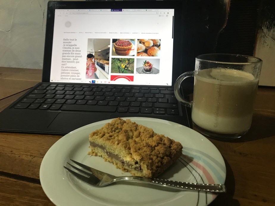 Gâteau de crumble fourré à la ricotta au cacao et&nbsp;citron